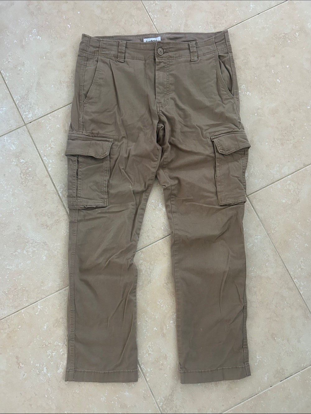 Men's Cargo Pants in Brown - Relaxed Utility Style